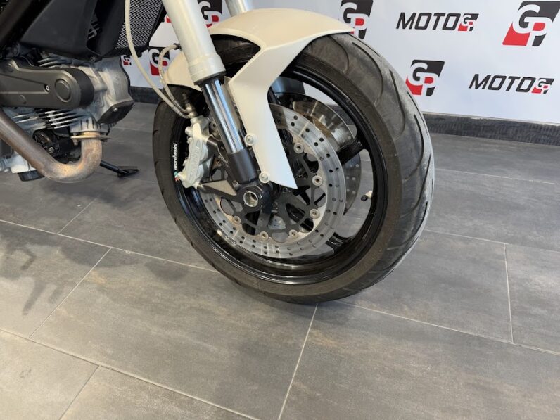Ducati Monster 696 +